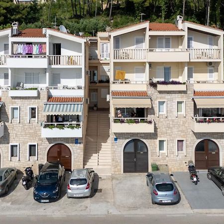 Apartments Klement Brela Esterno foto